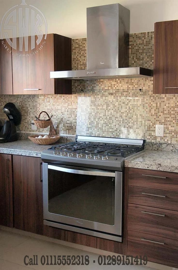 💎 في فرق كبير بين البولي لاك الأصلي والتقليد… تعرفيه مع - SAFETY WOOD للمطابخ والدريسنج روم 📞 - في مدينة نصر